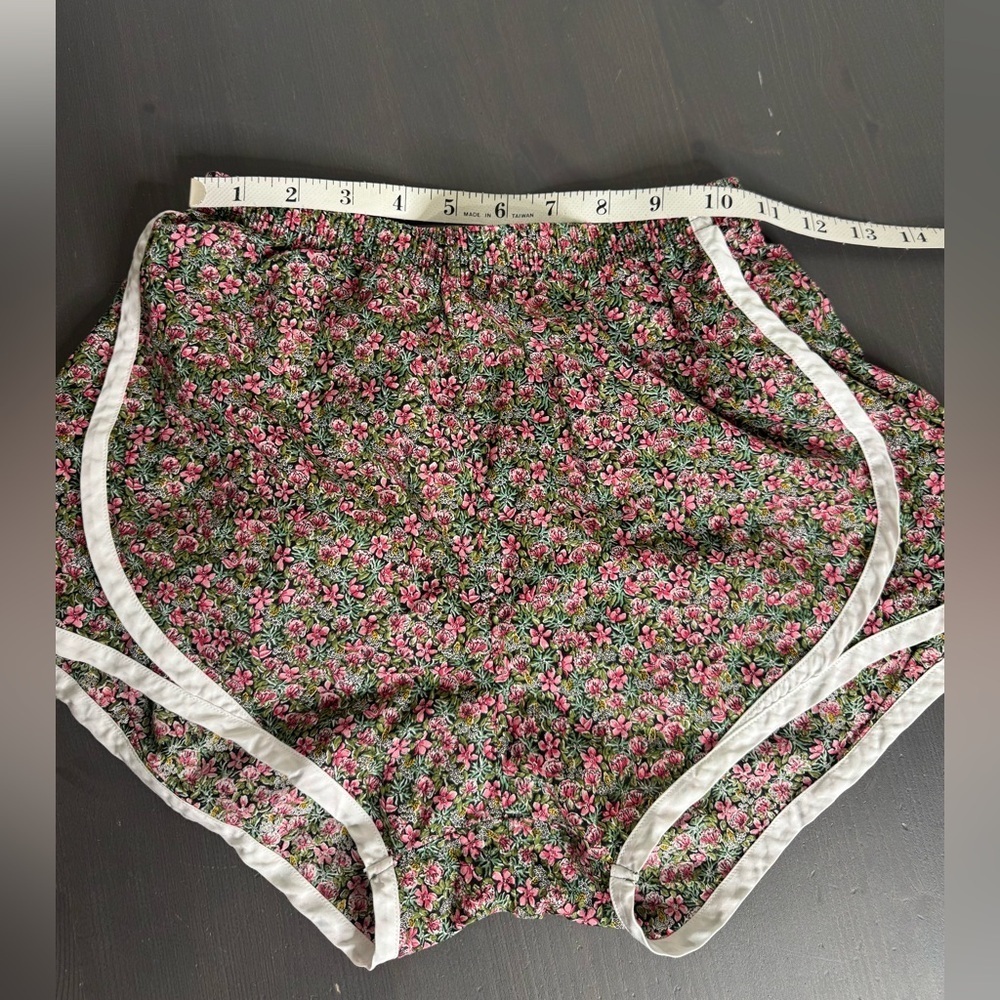 Ann Mashburn Floral Running Shorts - Picture 5 of 6